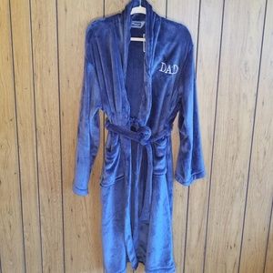 NWT Mens Velvet Robe